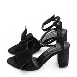 Trick Me black sandals