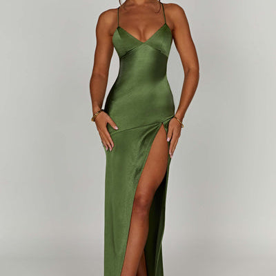 Amara – Rochie de Damă Maxi Satin Elegantă cu Fisură